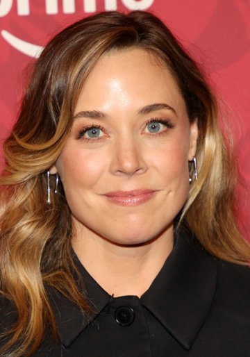 Erika Henningsen / Ginny