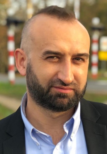 Mariusz Capiga / 