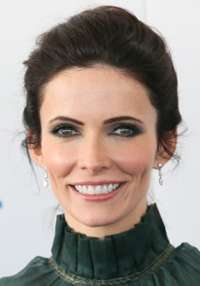 Elizabeth Tulloch 