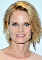 Joelle Carter / Kate