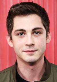 Logan Lerman 