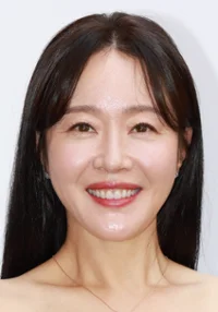 Ji-won Uhm 