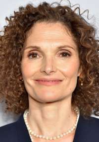 Mary Elizabeth Mastrantonio 