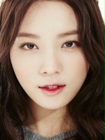 So-hee Yoon / Młoda Jeong-eun Seo