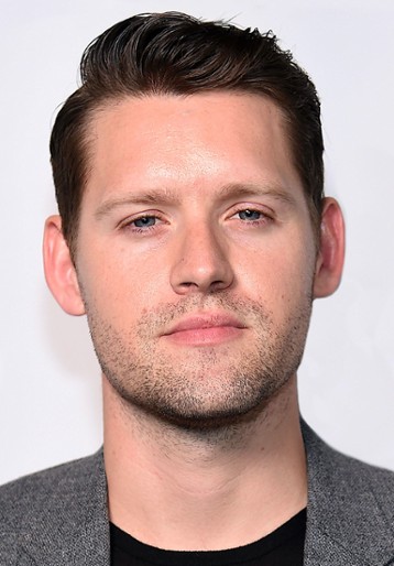 Luke Kleintank / Agent specjalny Scott Forrester