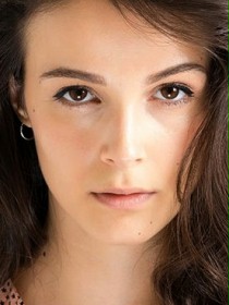 Büşra Develi / Beg&uuml;m