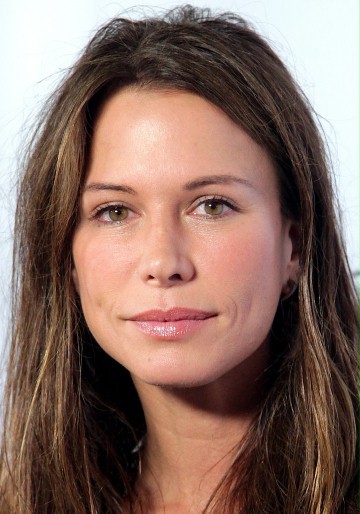 Rhona Mitra / Major Rachel Dalton