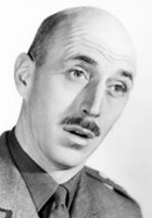 Lionel Jeffries / Fritz