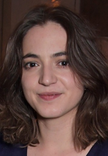Pearl Chanda / Nilufer