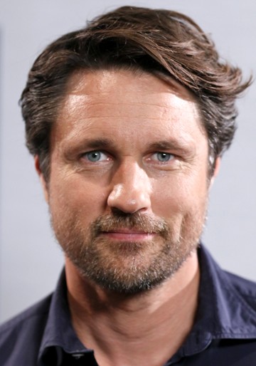Martin Henderson / Jack Sheridan