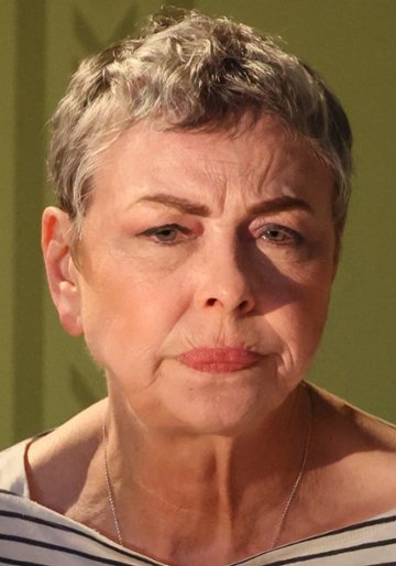 Magdalena Kuta / Księgowa Leokadia Czerepach / Księgowa Leokadia Paciorek