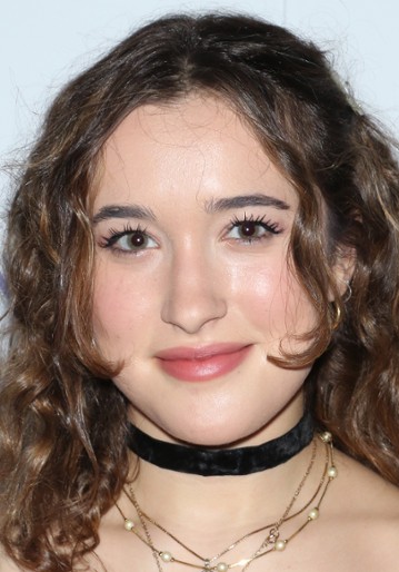 Gracie Lawrence / Kacey
