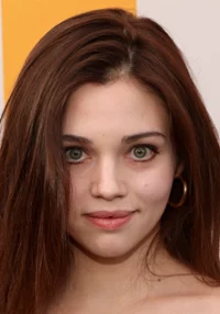 India Eisley 
