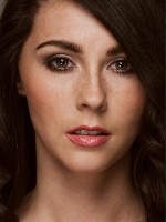 Lauren Bowgen / 