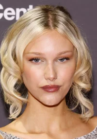 Grace VanderWaal 