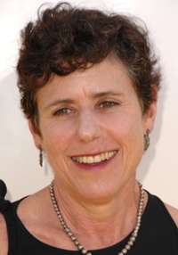 Julie Kavner 