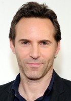 Alessandro Nivola / Flynn