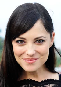 Kate Kelton 