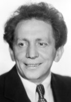 Sam Jaffe / Ojciec Joseph