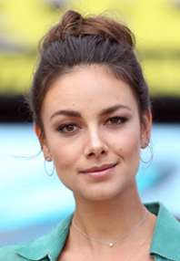 Janina Uhse 