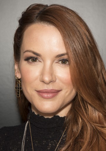 Danneel Ackles / Siostra Jo / Anael