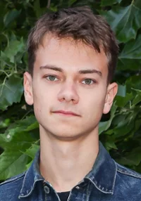 Conrad Khan 