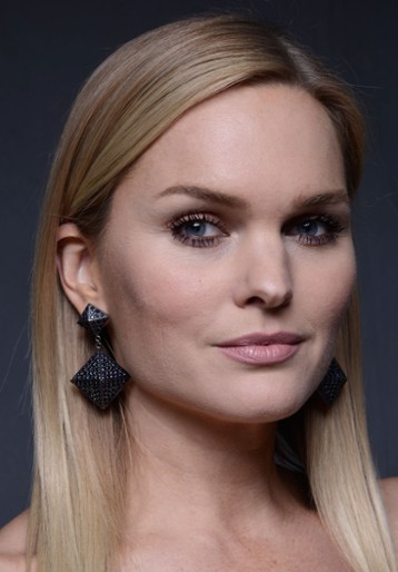 Sunny Mabrey / Pracownica zajmująca się rekrutacją