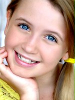 Baylee Wall / Baylee Henderson