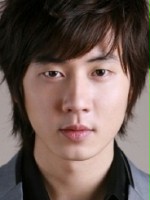Andy Lee / Ji Seung Woo, młodszy brat przyrodni Young Woo