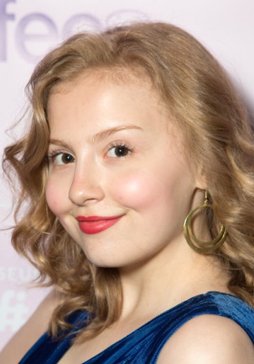 Bebe Wood / Jessie