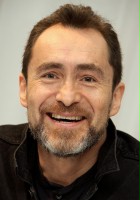 Demián Bichir / Ojciec Burke