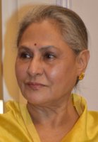 Jaya Bachchan / Nishatbi Ikramullah, matka Amaana i Fizy
