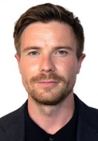 Joe Dempsie / Frankie