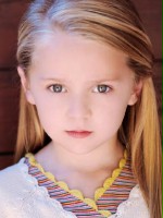 Avery Phillips / 7-letnia Leia