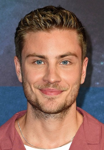 Jannik Schümann / Nick Limbach