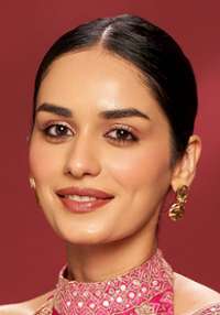 Manushi Chhillar 
