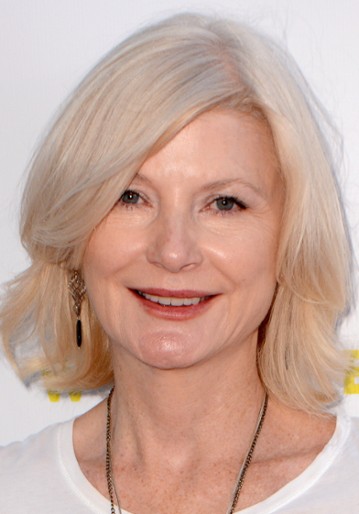 Beth Broderick / Dr Ellen Radler