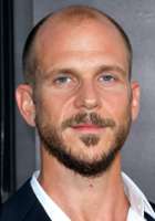 Gustaf Skarsg&aring;rd
