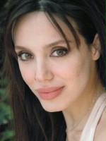 Nicole Lari-Joni / Angelina Jolie