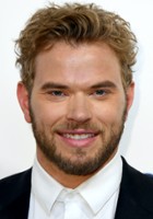 Kellan Lutz / Porucznik Frank Ross