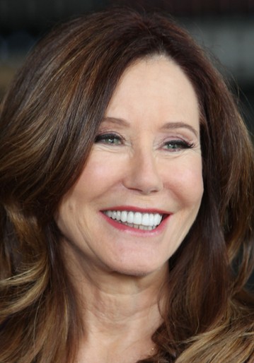 Mary McDonnell / Prezydent Laura Roslin