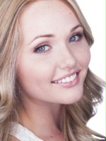 Brooke Nichole Lee / Seksowna pielęgniarka stomatologiczna