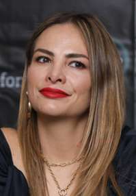 Fabiola Campomanes 