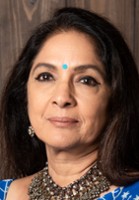 Neena Gupta / Kavita, matka Avni