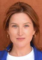 Julia Piaton
