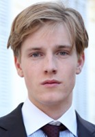 Louis Hofmann / Sebastian Schumann