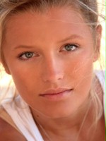Lily Travers / Cassidy