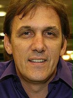 Tony Cascarino / Przeprowadzający wywiad