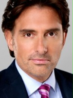 Harry Geithner / Komendant Ricardo Montero