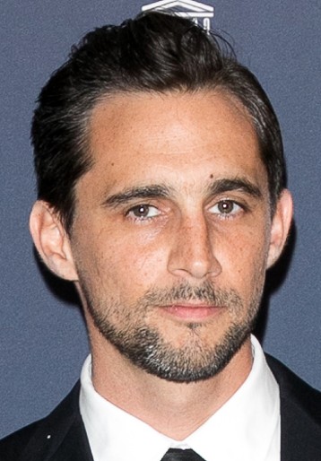 Sim&atilde;o Cayatte / Charles Bennet